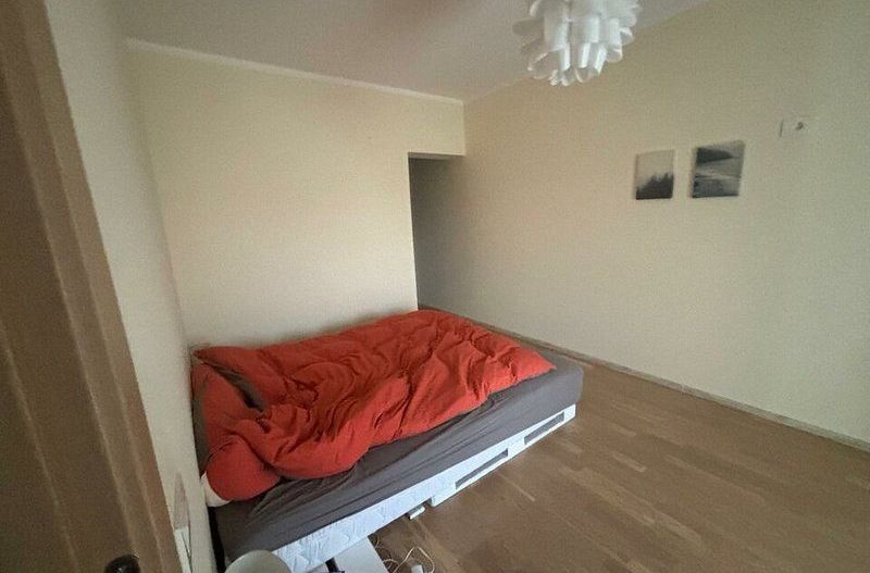 Vilă cu 4 camere de vânzare Dumbravita 144 mp - Poză 8