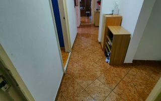 Apartament 3 Camere, Decomandat, Zona Cetate, Etaj 1 - Poză 14