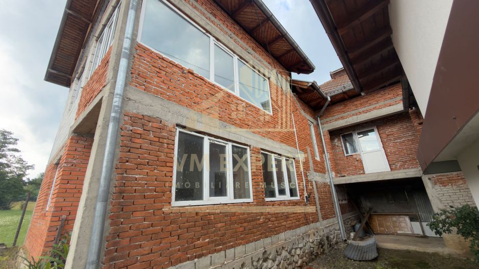 CASĂ 4 CAMERE TEREN 1000 MP ALBEȘTI DE MUSCEL  JUD ARGEȘ - Poză 2