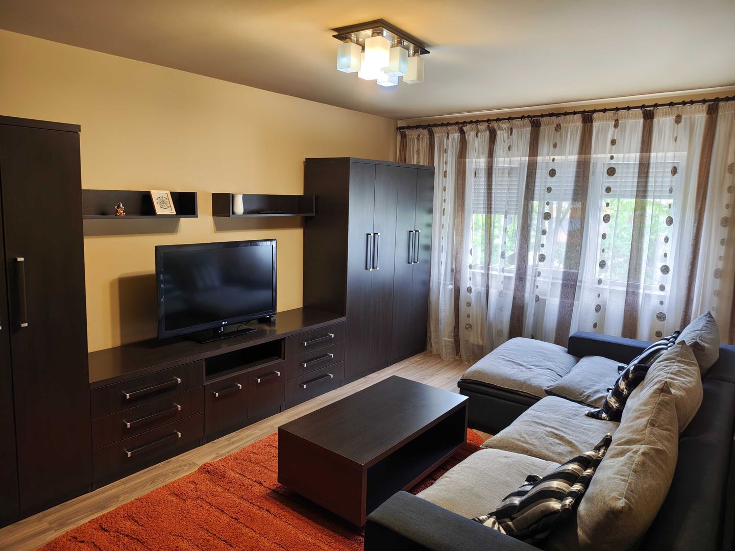 Apartament 2 camere George Enescu - Poză 1
