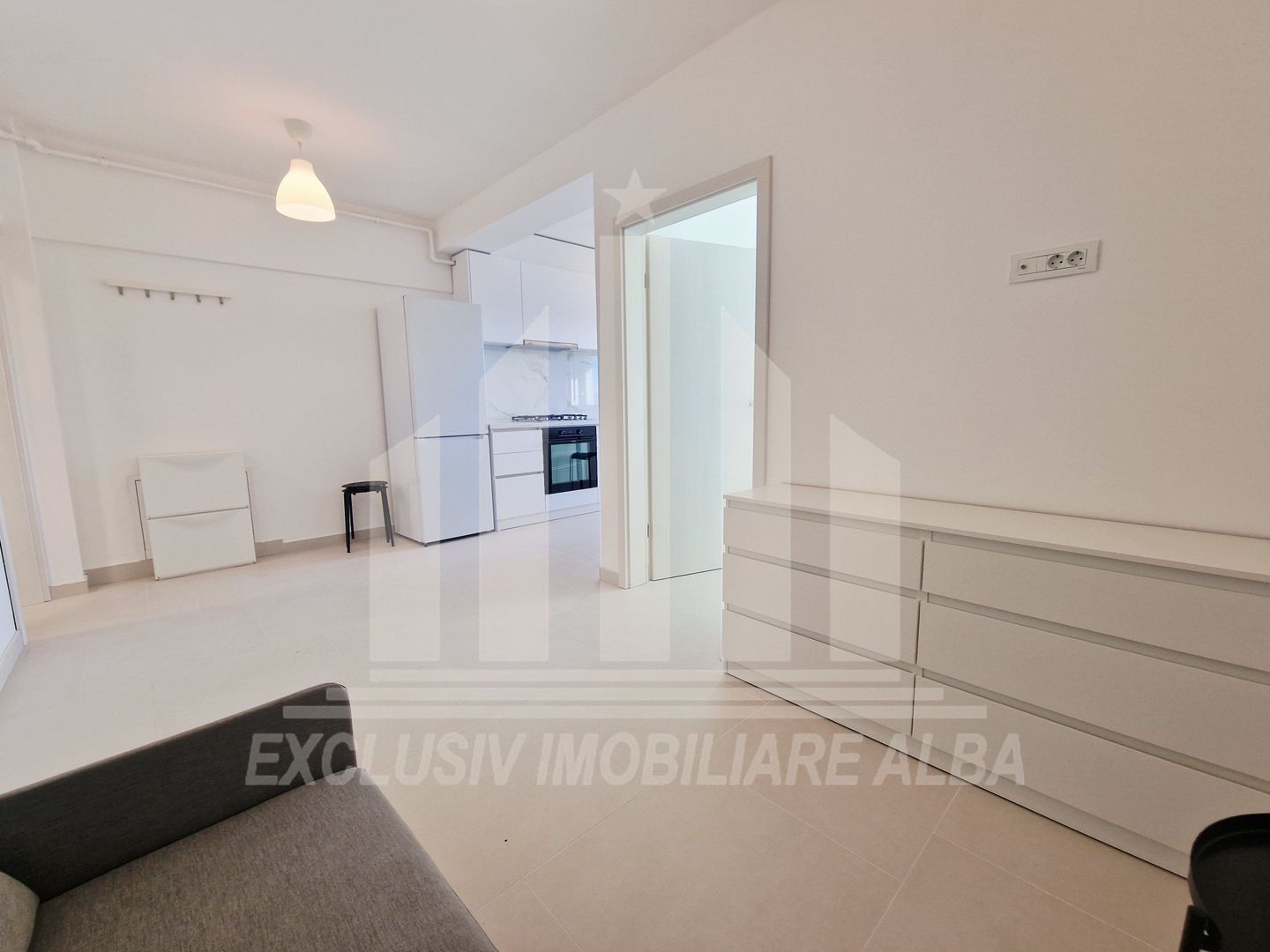 Apartament cu 2 camere, etaj 2, Bloc Nou - Poză 3