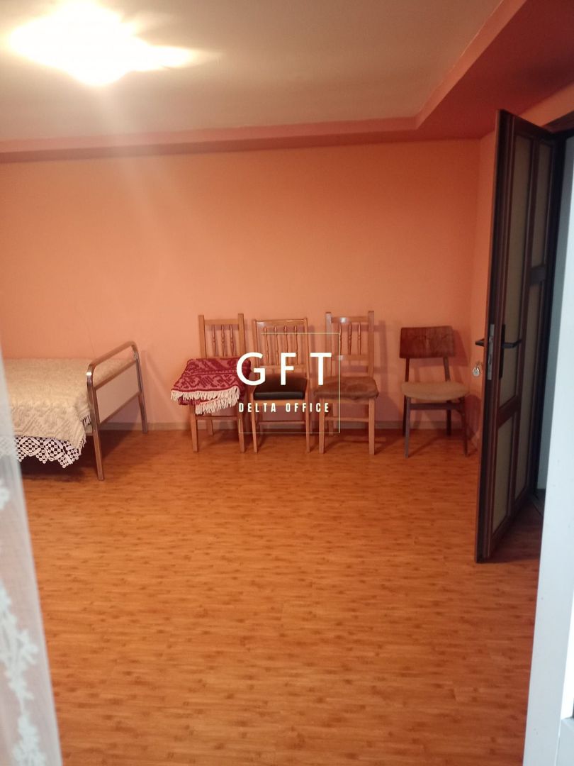 Casa de vanzare in Piatra com. Chiuza cu teren de 30Ari. - Poză 5