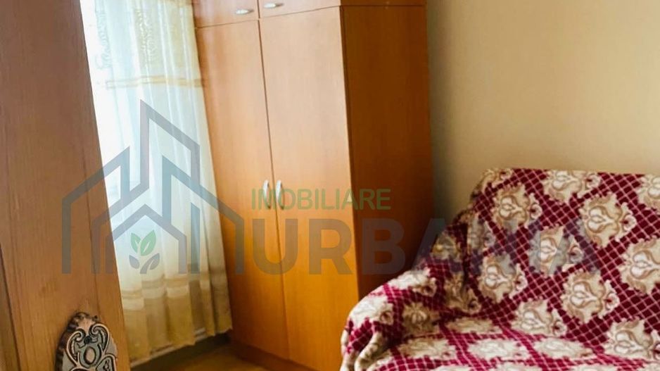 Casă de vânzare în Pașcani, zonă centrală, lângă Penny Market Gara, 98,5 mp, teren 412 mp - Poză 3