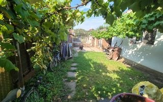BRASADAS vinde 2 case pe un teren de 360 mp. zona Baritiu. - Poză 5
