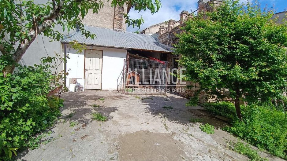 CENTRU SALA SPORTURILOR(COD03)- Casa interbelica si curte generoasa ! - Poză 40