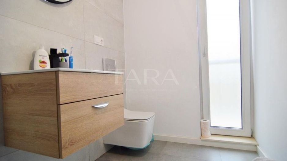 Duplex elegant cu 5 camere, alee privată – Avram Iancu, Florești. - Poză 5