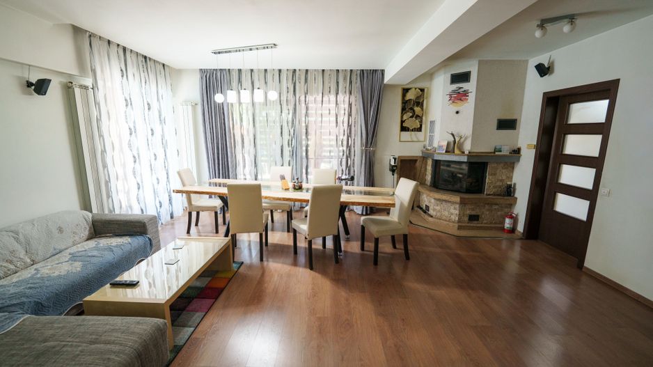 Casa de vanzare Ford Cassia Park - Poză 3