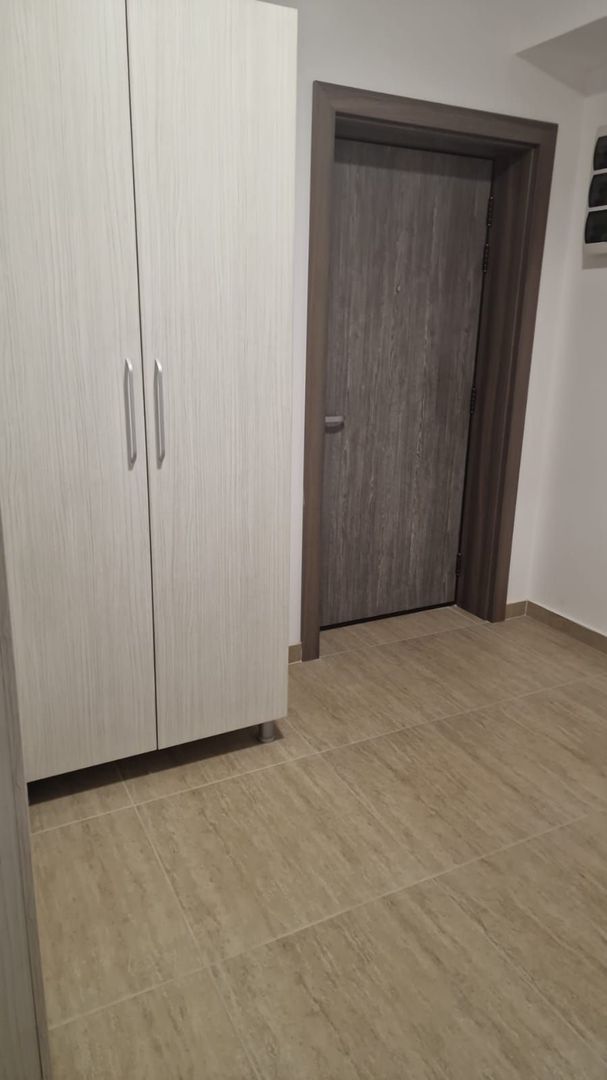 De inchiriat apartament cu 2 camere bloc nou, Anul revolutiei, et.1, 450 E - Poză 2