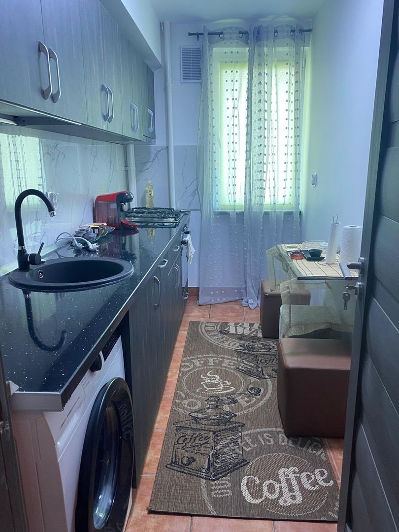 Apartament cu trei camere decomandat, Calea Grivitei - Poză 5
