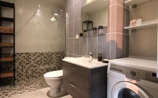 Complex Uranus, spatios, mobilat modern; boxa inclusa. - Poză 11
