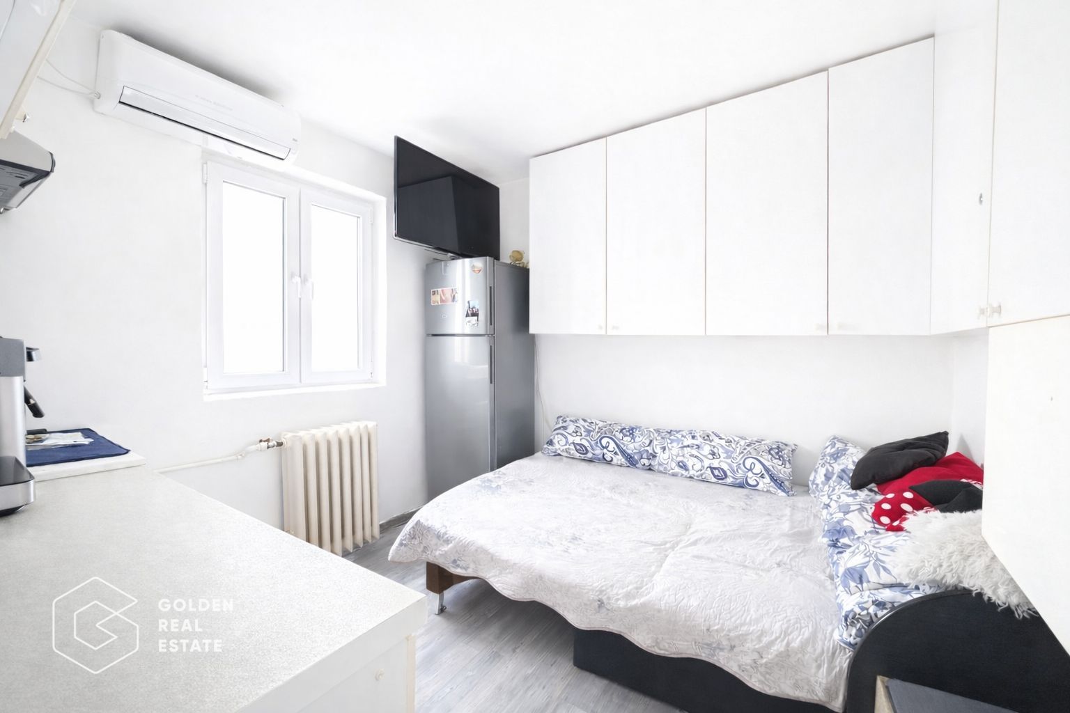 Garsoniera, etaj 3, langa facultate, zona Confectii - Poză 1