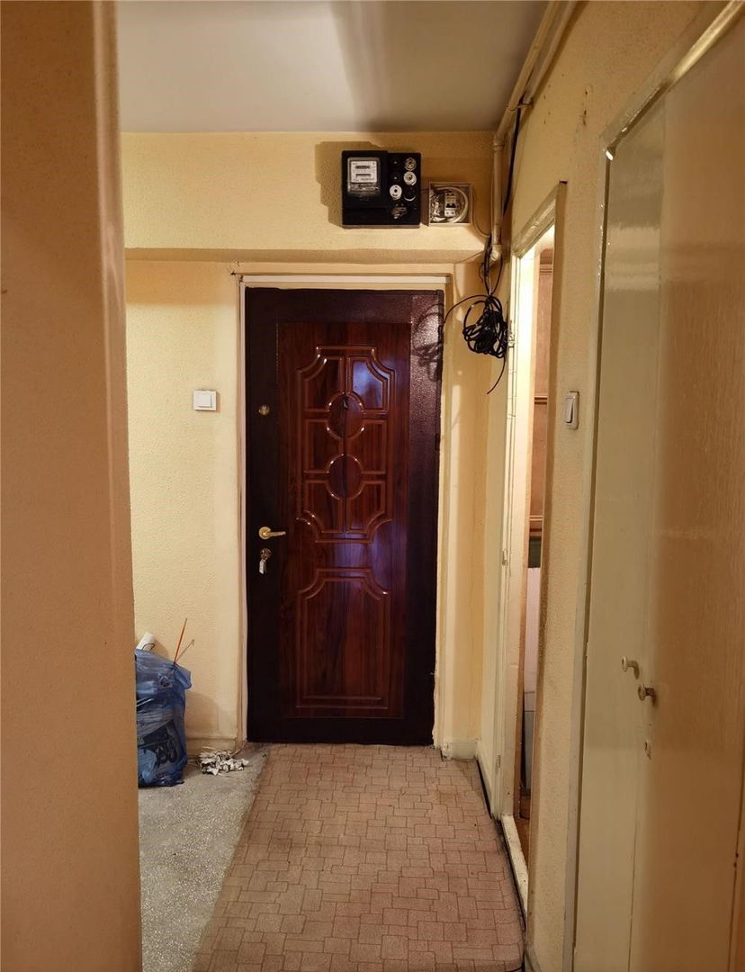 APARTAMENT 3 CAMERE LA BULEVARD | GORJULUI - Poză 2