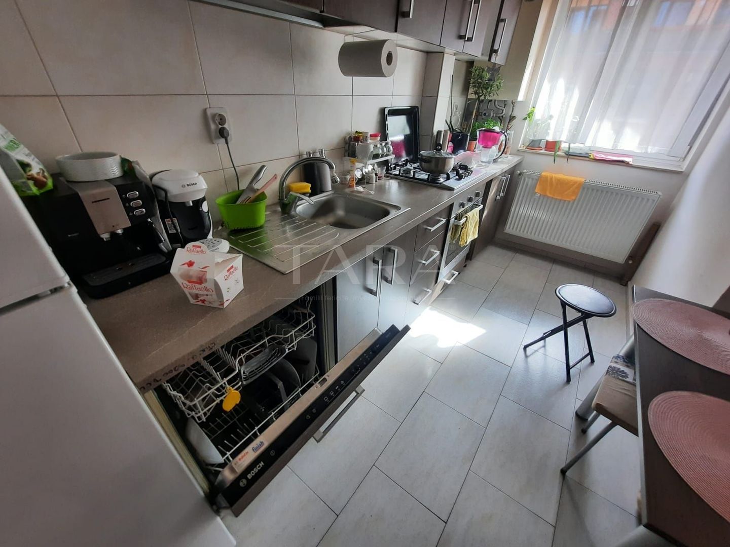 Apartament 40MP + parcare subterana 12.5MP + balcon 7MP - Poză 1