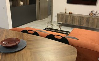 Studio premium de închiriat/Tractorul/Mobilat/Parcare subterană - Poză 3