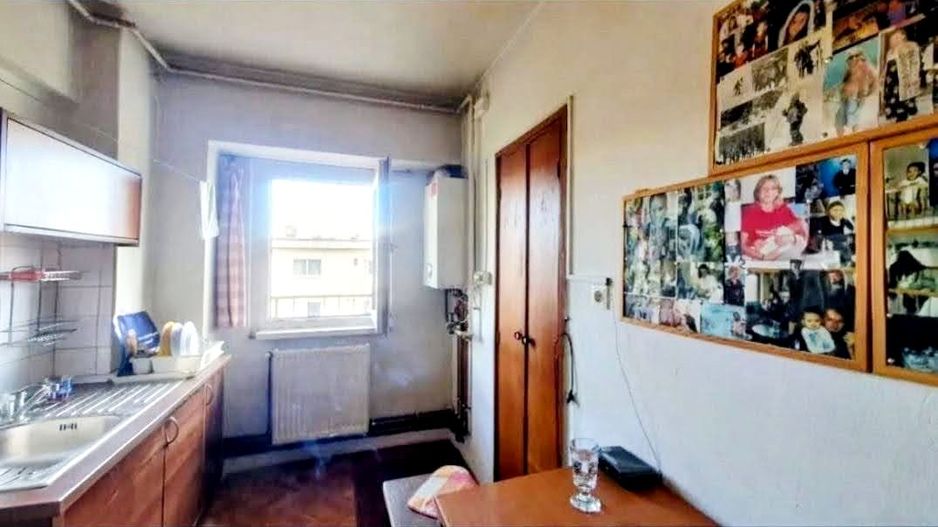 3 camere în Scriitorilor – spațiu generos, poziție excelentă, potențial ridicat - Poză 8