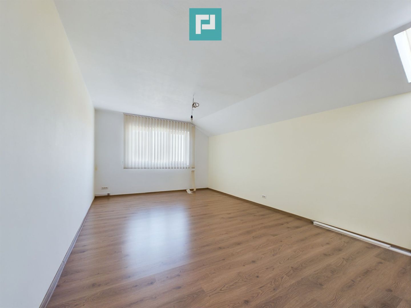 Casă P+E la cheie în Vladimirescu - Poză 17