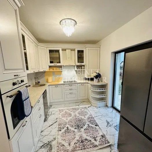 Vila 5 Camere 450 MP Teren Complet Mobilata Valea Lupului - Poză 3