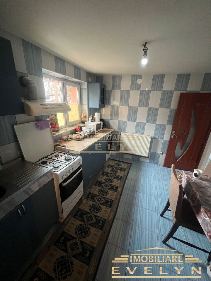Casa + teren de vanzare in Zaicesti la strada principala, pret 75000 euro negociabil! - Poză 12