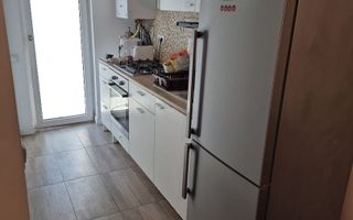 Vânzare apartament 2 camere, 48 mp. Parcare inclusă. - Poză 3