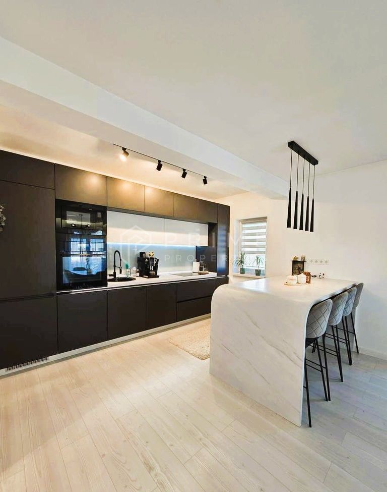 Penthouse 120 mp utili, 4 camere, cu terase generoase 60 mp, Unirii - Poză 1