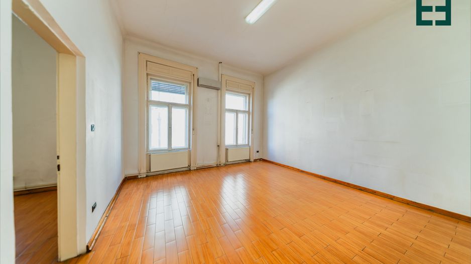 2 Apartamente unificate cu 7 camere - etaj 1  - Arad - Poză 1