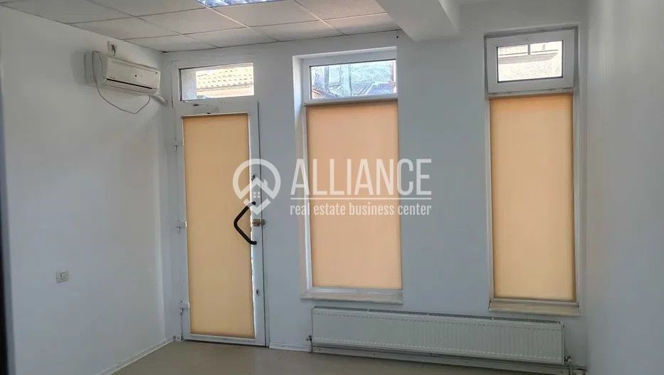 CENTRU (COD10) - Spatiu comercial / birouri de inchiriat - Poză 5