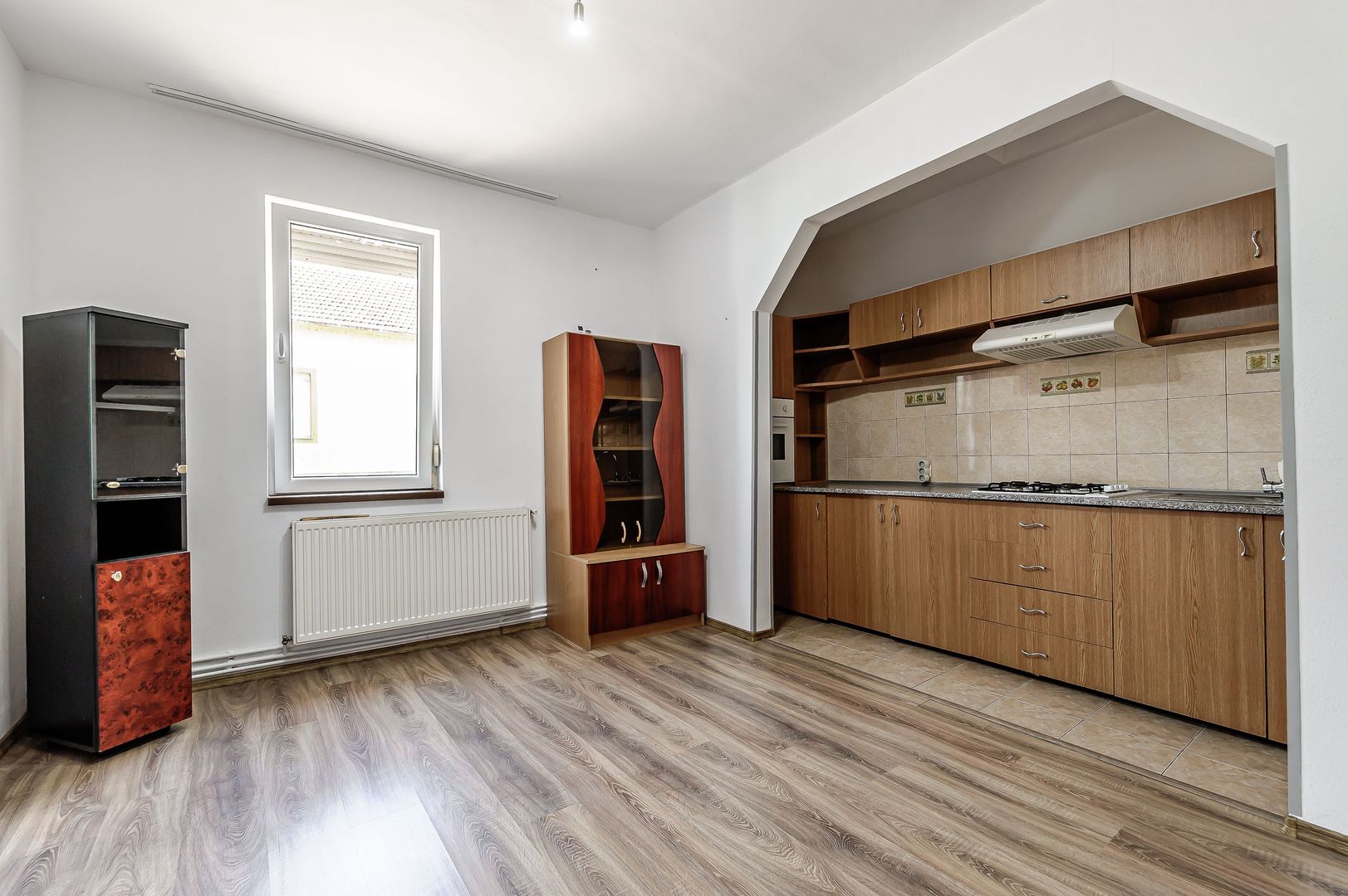 Vandut Casa cu teren generos la pret de apartament in Gradiste - Poză 5