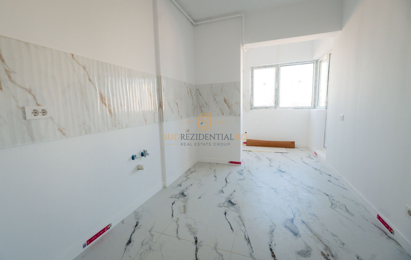 Garsoniera nou cu incalzire in pardoseala - acces rapid metrou Berceni - Poză 7