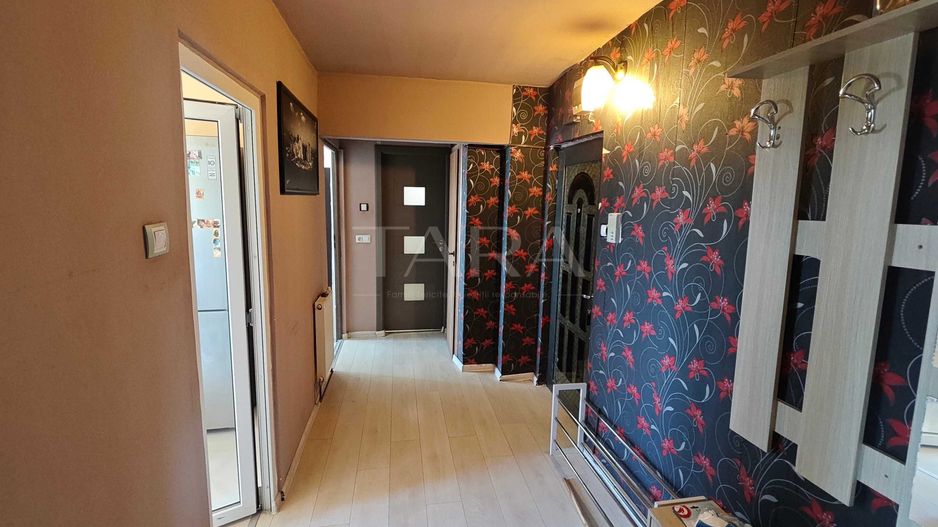 Apartament cu 2 camere decomandate, panoramă deosebită, zona Cinema Mă - Poză 2
