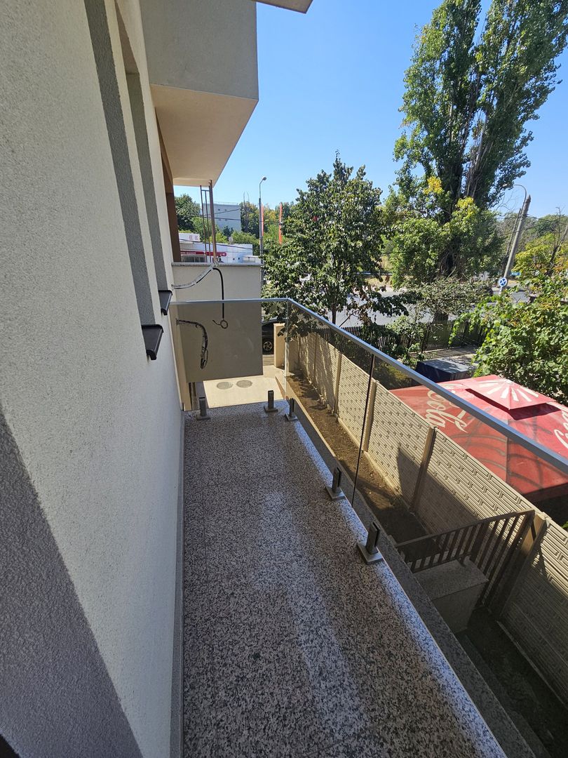 Garsonieră bloc deosebit Damaroaia - Poză 11