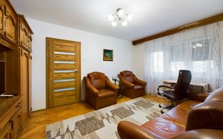 Apartament central cu 3 camere - Poză 2