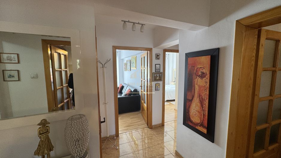 APARTAMENT 3 CAMERE CAMPULUNG, ETAJ 3, ULTRACENTRAL - Poză 13