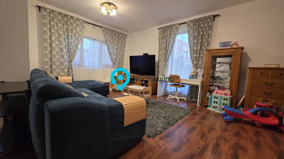 Casa 4 camere + curte 300 mp Tunari - Poză 21