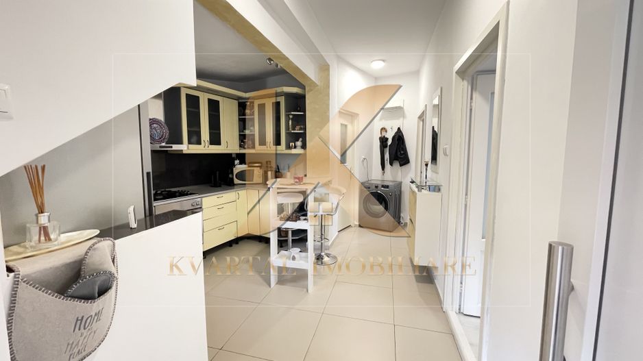 Apartament generos la casa 2 camere , 70 mp Zona Parneava ! - Poză 6