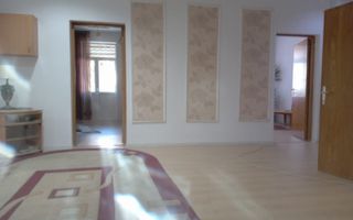 De vanzare Apartament 3 camere + pod in Vila, Vasile Lascar - Eminescu - Poză 6