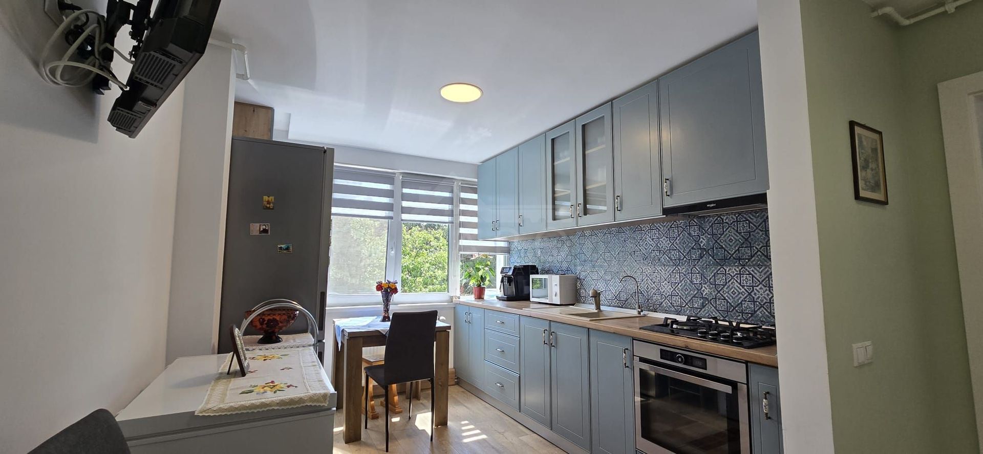 Vand apartament cu 2 camere in Cornisa, et. intermediar, lift nou - Poză 9