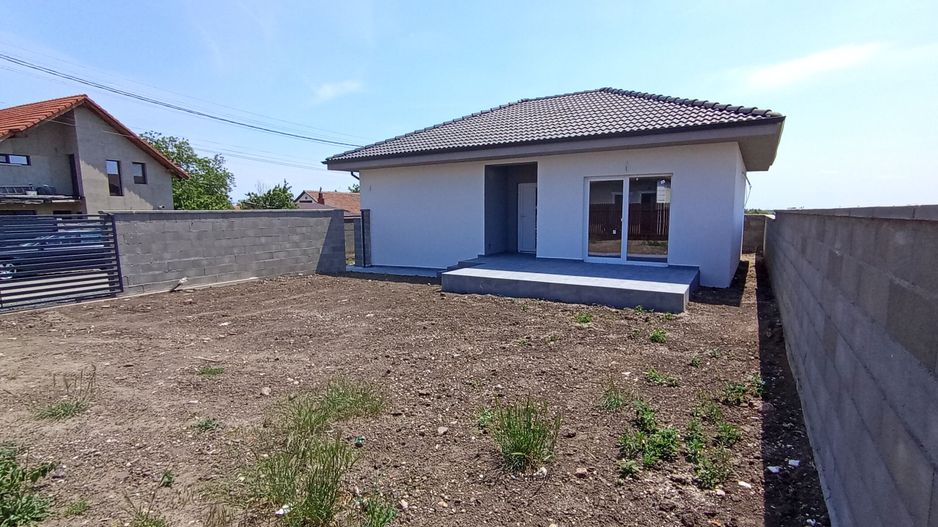 Sanandrei Casa Individuala Pe Parter, 3 Cam, Drum Asfaltat. Toate Utilitatiile - Poză 1