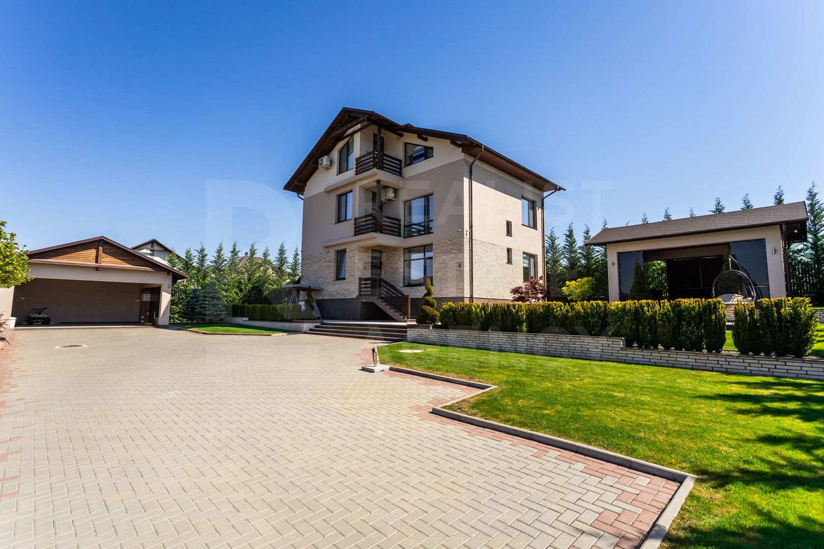 Vânzare, casă, 3 nivele, 4 camere, strada Schinoasa, com. Bacioi - Poză 1