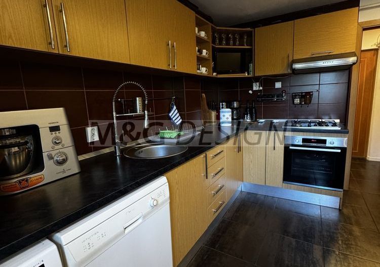 Apartament 2 camere etaj 2 cu centrala - Poză 2