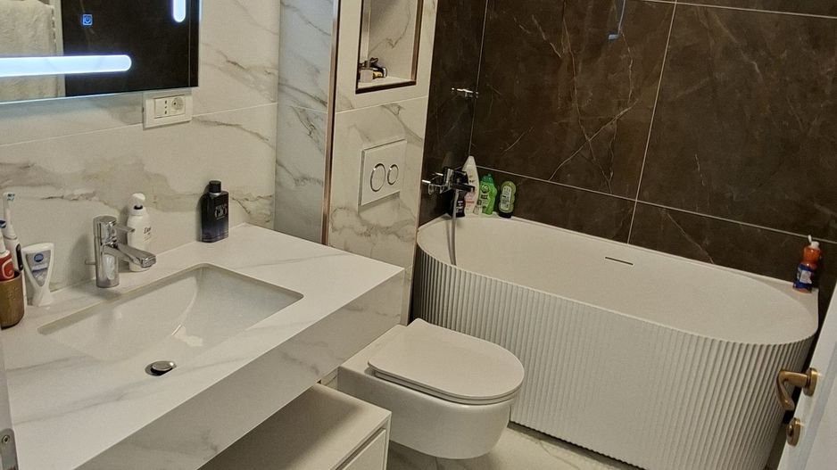 Vila spatioasa cu piscina - Dumbravita/Padurea Verde - Poză 27