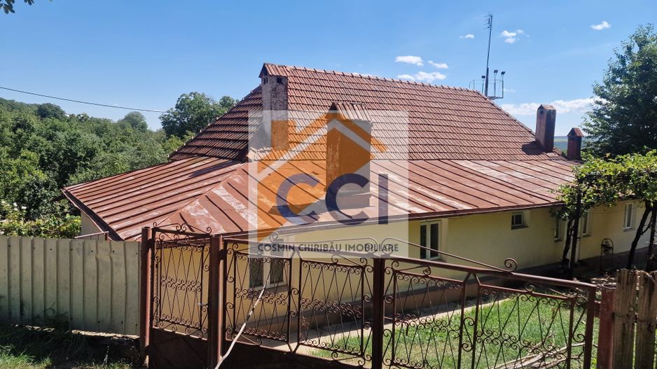 Casa in mediu rural cu teren - Poză 16