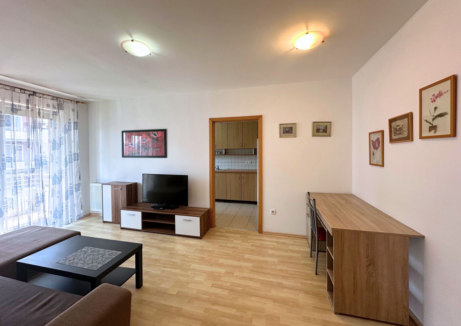 Apartament 2 camere mobilat și utilat cu vedere superbă spre Tâmpa - Poză 11