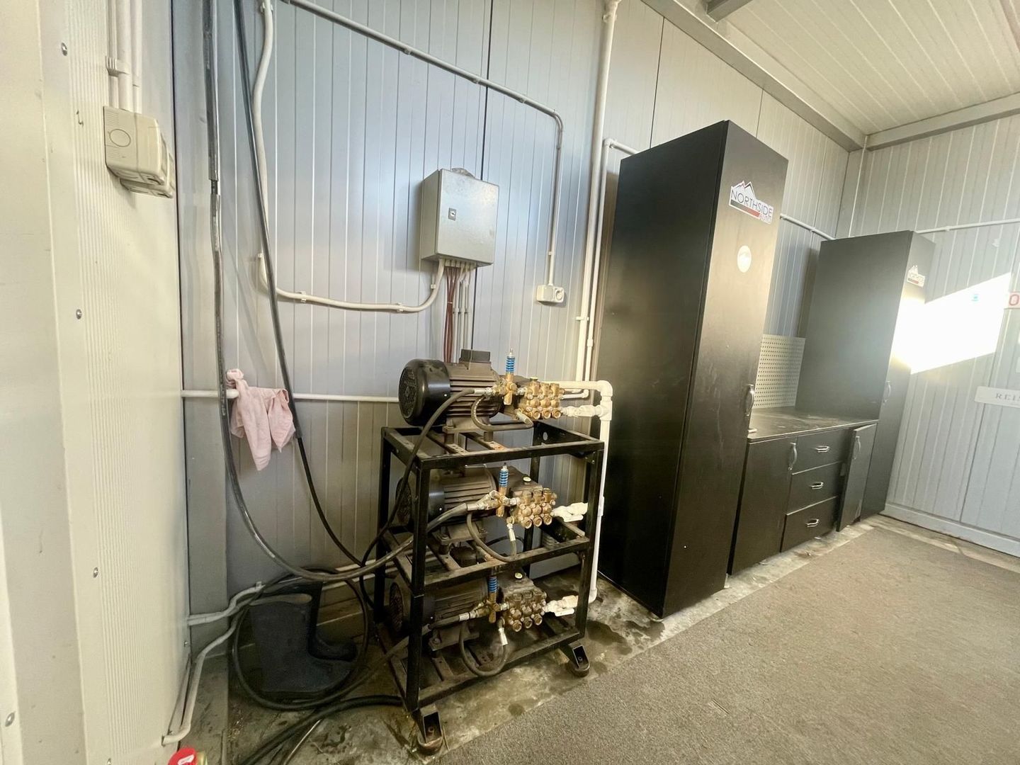 SPATIU SPALATORIE AUTO | 140 MP | VAD EXCELENT | RADAUTI - Poză 7