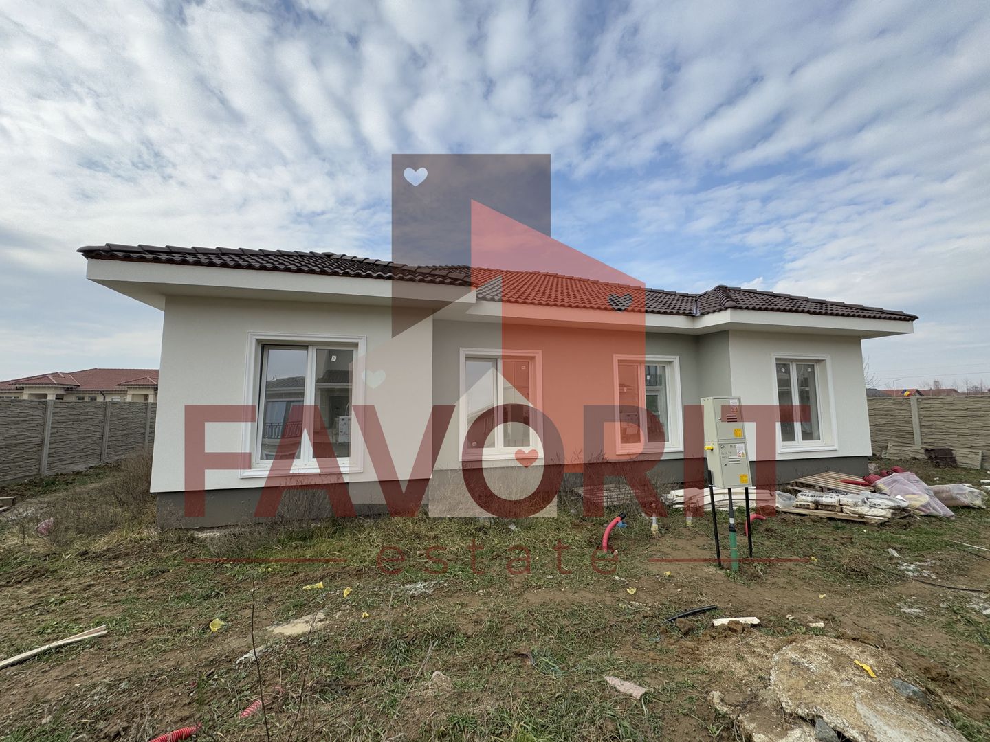 Duplex pe Parter | 4 camere | Zona centrala | Toate utilitatile | Mosnita Noua - Poză 1