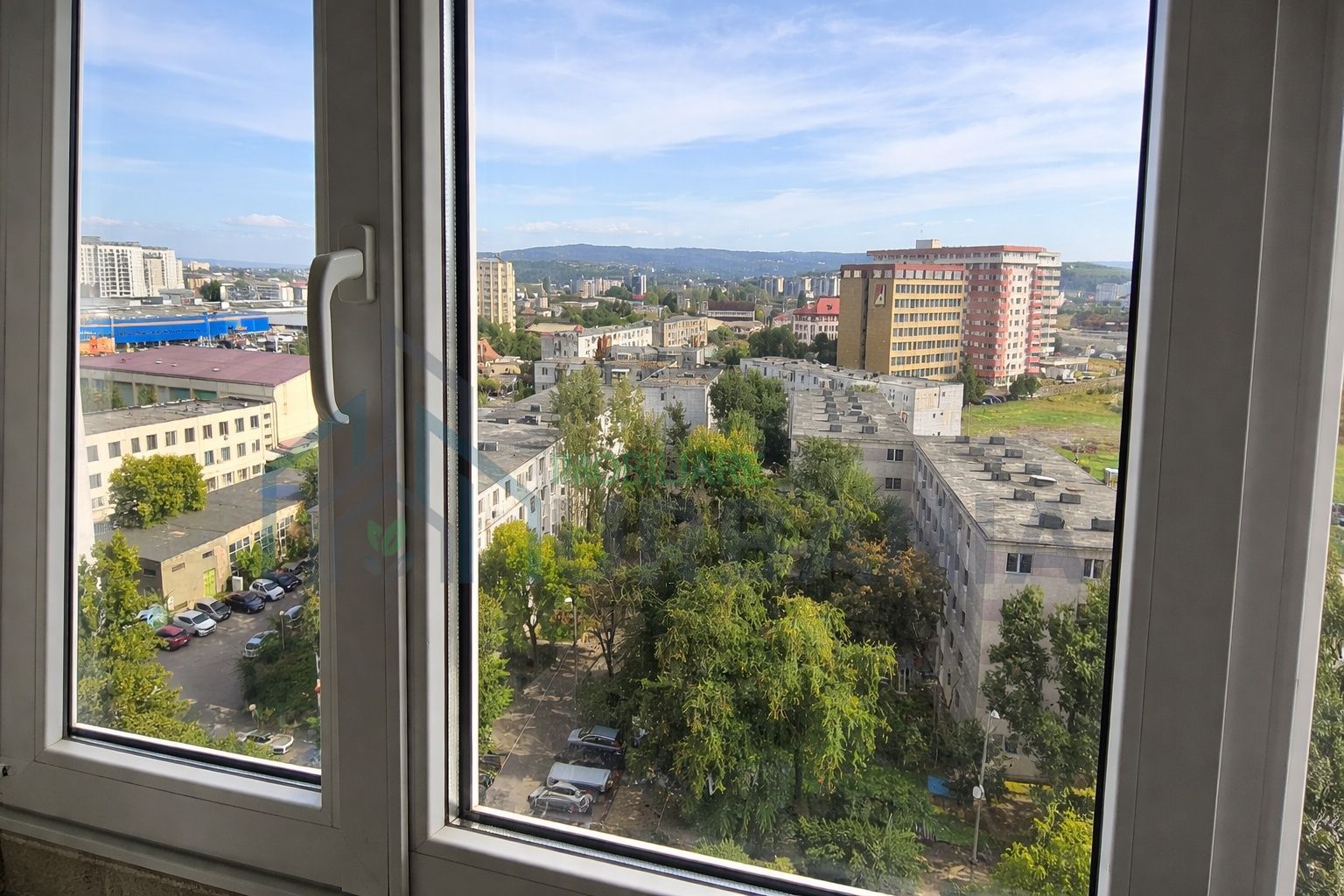 Apartament 2 camere Decomandat, Et. Interm., Podu Ros - Poză 2