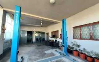 Vila Impresionanta în Deva–Construcție Solida 3 garaje inclus elevator - Poză 16