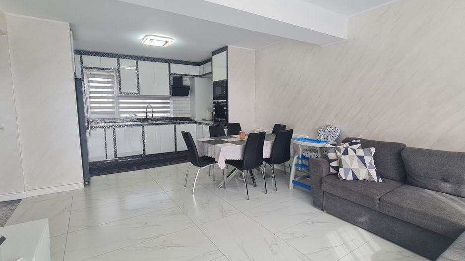 Casa 4 camere complex rezidential intrare Tarlungeni Brasov - Poză 1