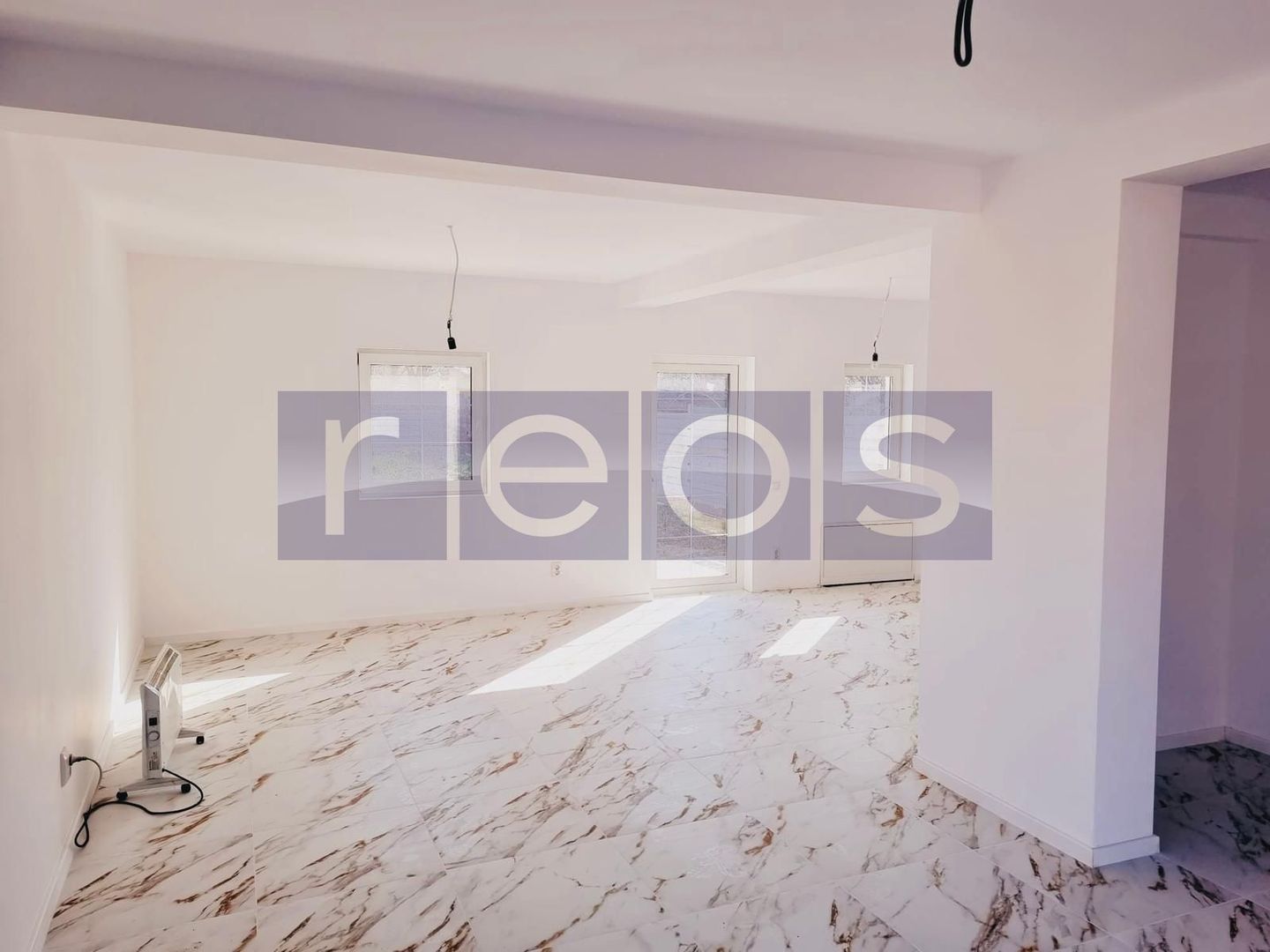 VILA DE VANZARE | 5 CAMERE | BURIAS - Poză 10
