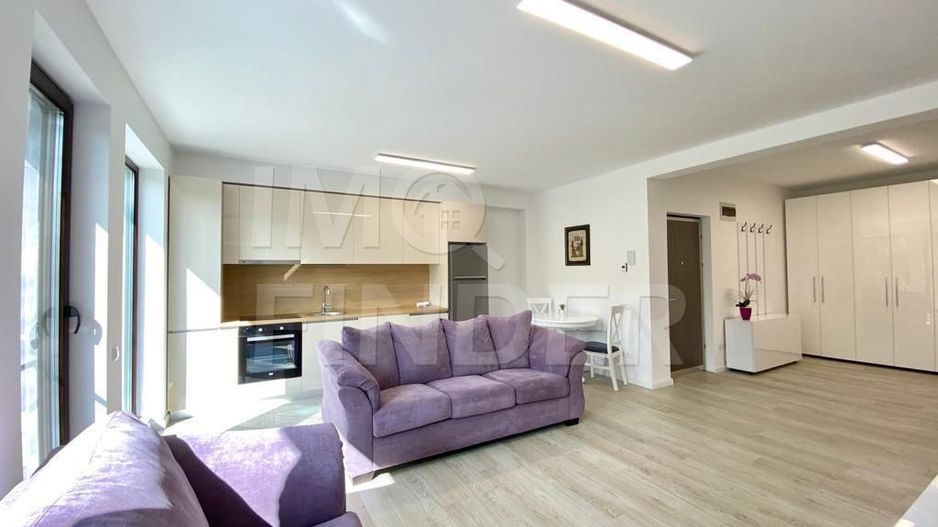 Inchiriere apartament 3 camere situat in vila privata, zona UMF - Poză 2