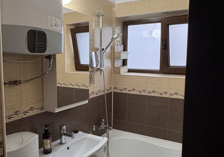 Apartament 3 camere de închiriat Brâncoveanu - Loc de parcare - Poză 6